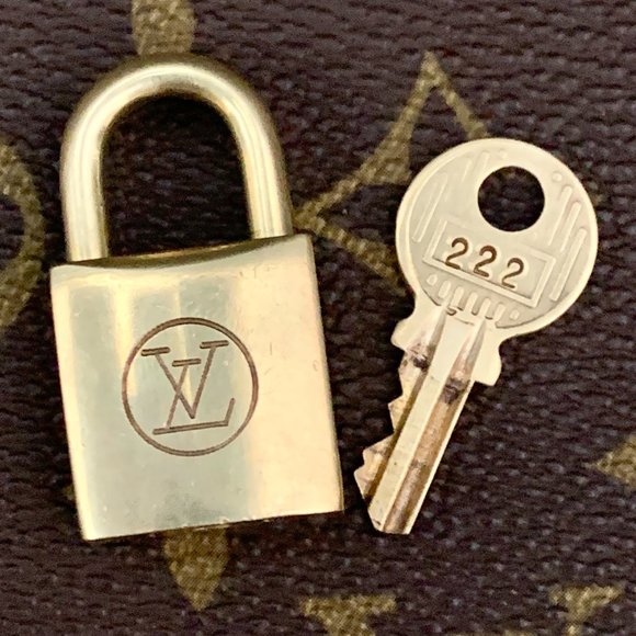 Louis Vuitton Accessories - LOUIS VUITTON Lock and Key set #222 - RARE